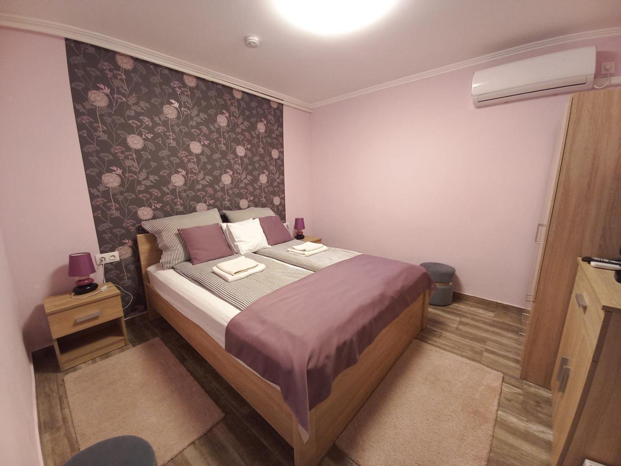 Ilona Apartman Gyula Exterior foto